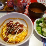 オキナワ　カフェ - スパム丼
