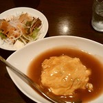 來庵 - ミニ天津飯。餡は甘酢系じやなく海鮮系。干し貝柱入ってる？