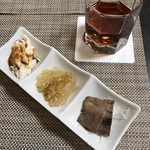 四川料理 星都 - 前菜とセットドリンクの紹興酒