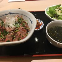 牛刺しと焼肉 仔虎 クリスロード店 - 