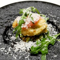 TACUBO - 花ズッキーニ
                  スカモルツァ(チーズ)入り
                  レンズ豆と生ハム