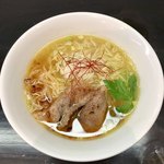 麺劇場 玄瑛  - XO醤薫イベリコ豚の玄瑛流ラーメン