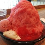 イチゴかき氷1440円