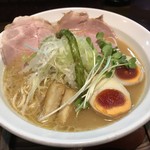 麺69 チキンヒーロー - 鶏極濃