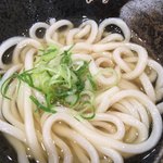 Hanamaru Udon - 「かけうどん(小)」130円  安っ！