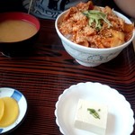 むつみ食堂 - 豚キムチ丼