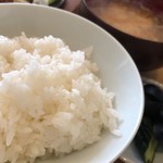 左雨 - 定食（ご飯・味噌汁・お新香）