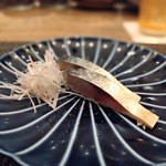 東京チャイニーズ 一凛 - しめ鯖の烏龍茶燻製