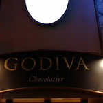 GODIVA  新宿店 - 外観