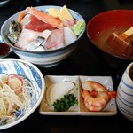 鈴女 - またある日の海鮮丼