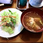 寿司鉄 - 寿司鉄 ＠平和台 ランチに付く甘海老の頭と茗荷の味噌汁とサラダ