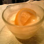 桃花林 - レモン　杏仁豆腐