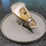 イチリン ハナレ - 蒸し牡蠣 唐辛子の醤油漬け1