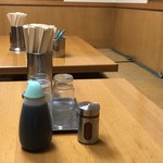 もみじ屋 - 店内