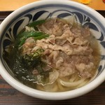 ふる里うどん  - 出汁により薬味も全部違うのよね
      凄いお店やと思う…