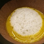 Imparfait - ほんのり生姜を効かせたかぼちゃスープに、華やかな甘夏風味やすり潰したナッツ、青山椒の香りが次々に広がる！