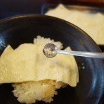 豆厨ゆばせい - まずは、塩で