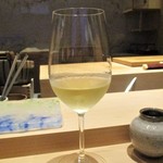 にい留 - 2013 BOURGOGNE Chardonnay　Domaine du Pavillon（ドメーヌ・デュ・パヴィヨン）。　　　　　　2018.09.01