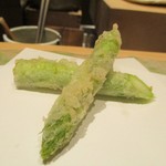 にい留 - グリーンアスパラ。　　　　　　2018.09.01