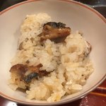 津の守坂 小柴 - 鰻と牛蒡の炊き込みご飯
