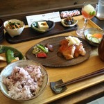 ごはんや 里庵 - 