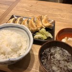 肉汁餃子のダンダダン - 