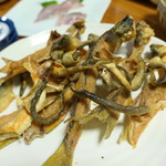 やまめ庵 - 余った骨と皮は唐揚げに