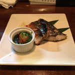 居酒屋 ホタル - 大振り鯖半身と、おろしポン酢が絶妙にうまかった。