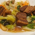 金門閣 - 豚角煮と野菜丼(18-09)