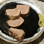 生牛タン焼肉 はし臓 - ゆでたん(小)←食べかけ…!!