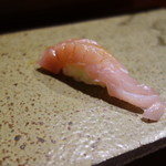 鮨匠 のむら - 本鮪(鹿児島県開聞岳沖産・10kgのヨコワ)中トロ