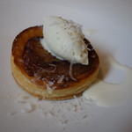 カイノヤ - チポッラカラメッラータとパルミジャーノ