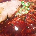 らぁめん 喜乃壺 - 台湾らあめん(730円)&炭焼きチャーシュー(100円)