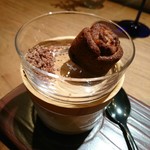 カイノヤ - ブラッドオレンジのアメリカーノ cainoya風ティラミス アッフォガート