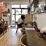 Sanukino Oudon Hana Hasaku - 店内