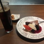 鉄板焼 芽里 - デザート&ドリンクセット 380円