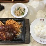 レストラン香港 - ランチのポークソテー 750円