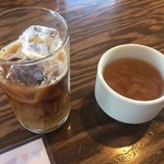 Torattoriagurato - ドリンクバーのアイスコーヒー、スープ