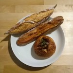 ブーランジェリー メチエ - 「ジャガイモ＆ベーコン」「明太子フランス」「レトロバゲット（小）」