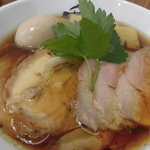 RAMEN 英 - ”得”製丸鶏醤油らー麵アップ