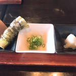 蕎麦 貴賓館 - お蕎麦の薬味 生山葵が一人づつつくのが 嬉しいですね！