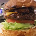 エーエス クラシックス ダイナー - 8月:スモークバーベキューポークバーガー