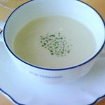 イル・ド・テラス - サービスランチのスープ