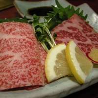 牛兵衛 草庵 池袋西口店 - 山形牛リブ刺しと山形牛牛刺し