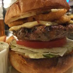 エーエス クラシックス ダイナー - 4月:フライドアボガド＆スモークモッツァレラバーガー