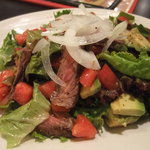 エーエス クラシックス ダイナー - 7月:アンガスビーフとフレッシュ野菜のサラダ