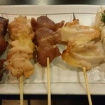 ワインと日本酒 炭火串焼バル 源治 - 