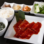しゃぶしゃぶ すき焼き 焼肉　兜　奥座 - 