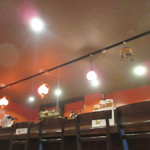 とら屋食堂 - カウンター席はバナナの皿には狭いかな？