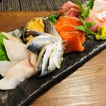 錦江湾 - 刺身の盛り合わせ。
